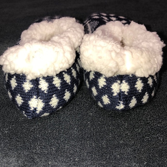 Slippers - Picture 4 of 4